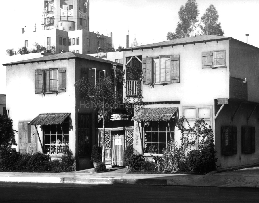 Don the Beachcomber 1949 Was located at 1722 N. McCadden Place in Hollywood from 1933 until 1985 WM.jpg